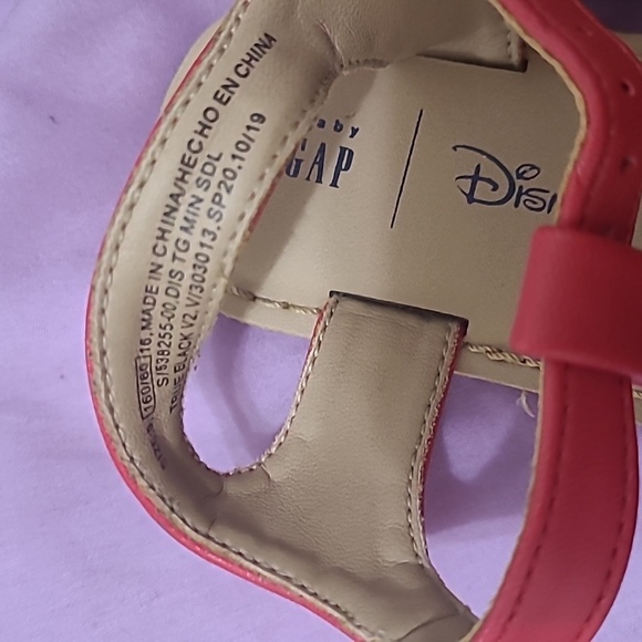 Baby gap minnie mouse sandals - Picture 3 of 6